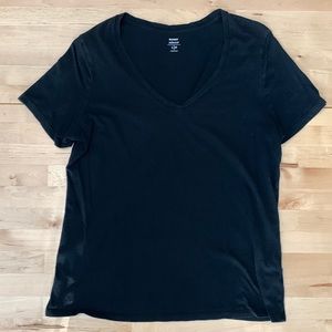 Relaxed V Neck Black Tee